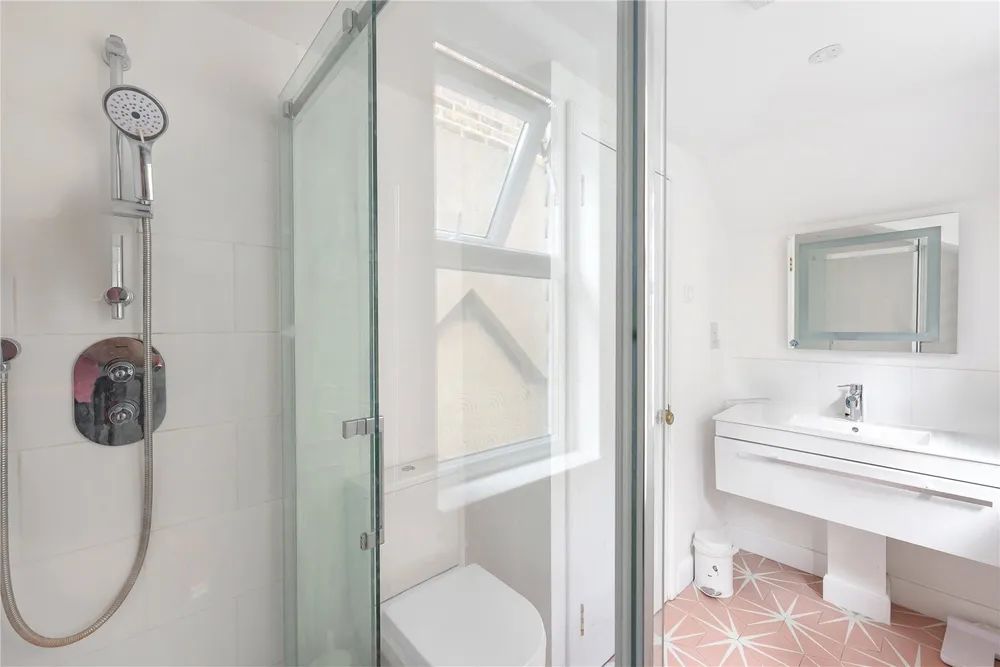 Rattray Road, London, SW2