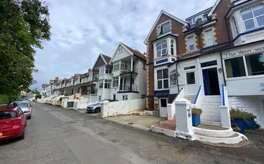 20 Youngs Park Road, Paignton