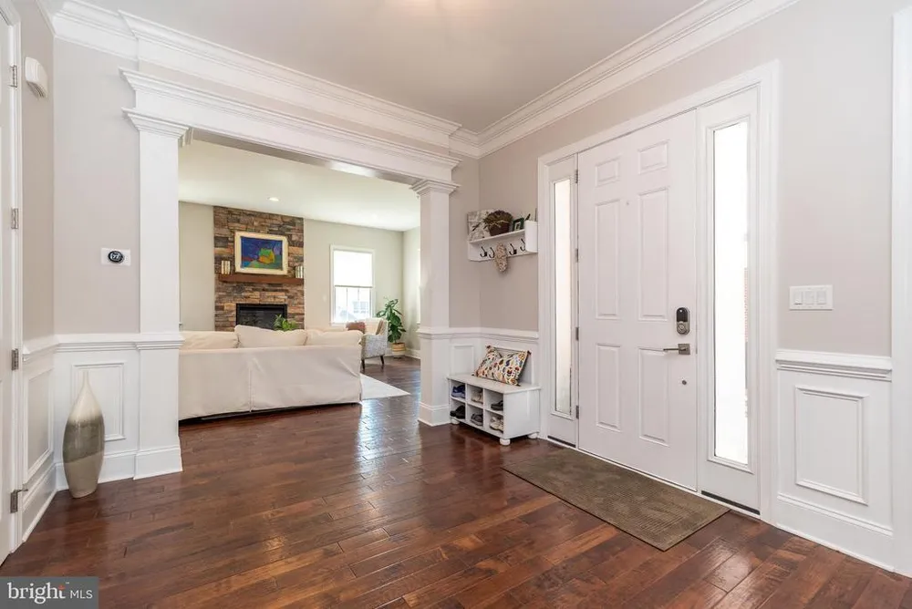 73 Creekview Ln, Yardley, PA 19067-2767