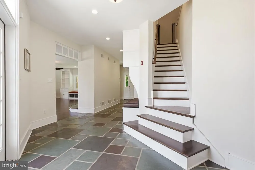 1682 Clydesdale Circle, Yardley, PA 19067