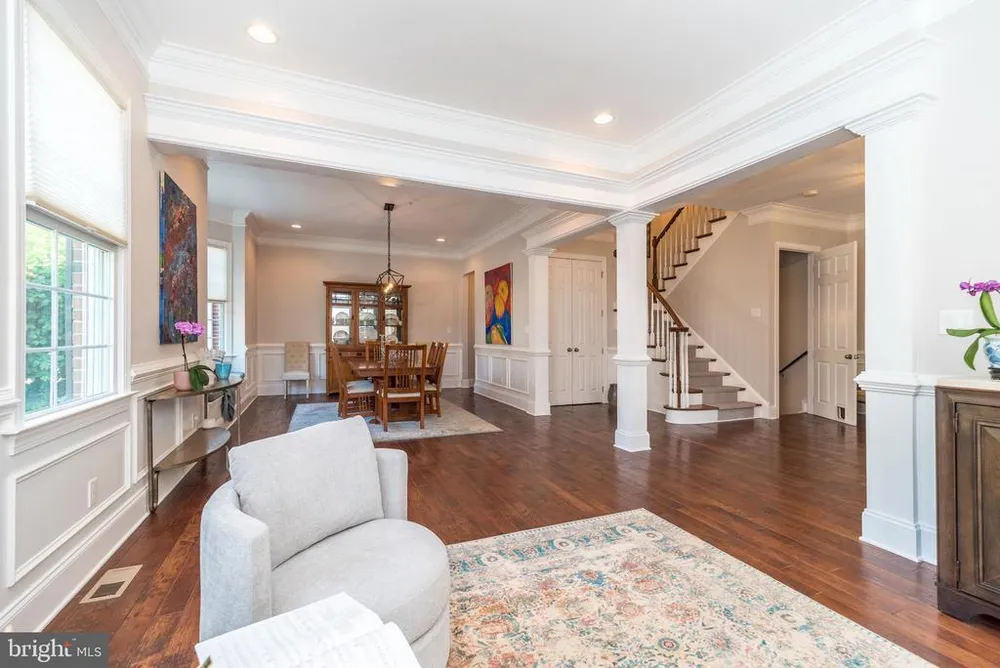 73 Creekview Ln, Yardley, PA 19067-2767