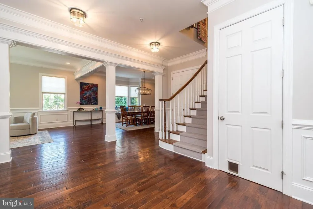 73 Creekview Ln, Yardley, PA 19067-2767