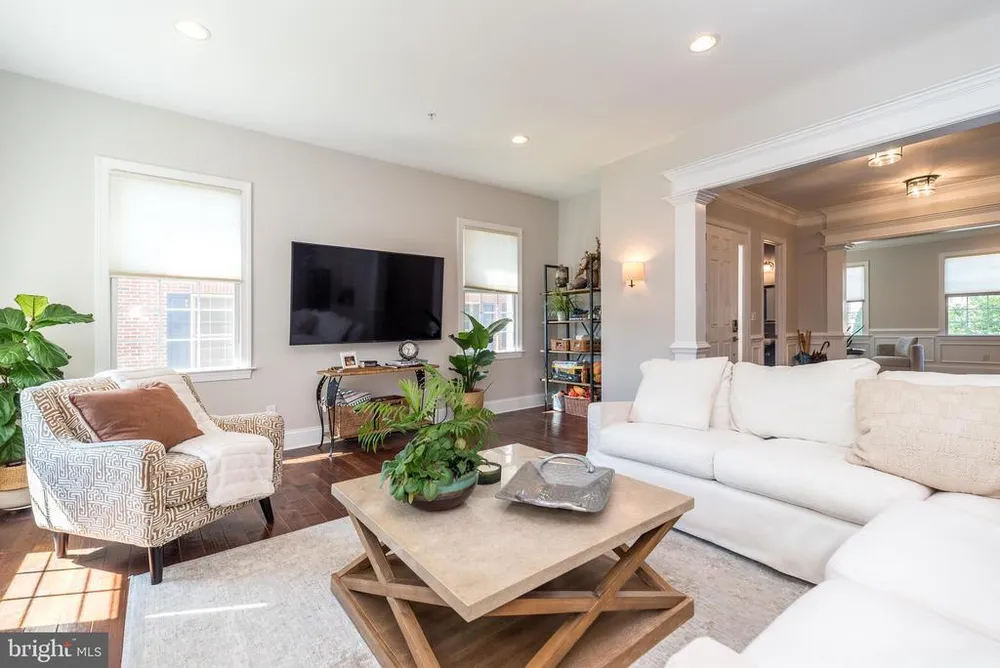 73 Creekview Ln, Yardley, PA 19067-2767