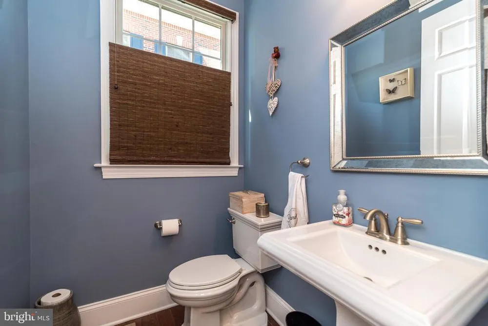 73 Creekview Ln, Yardley, PA 19067-2767