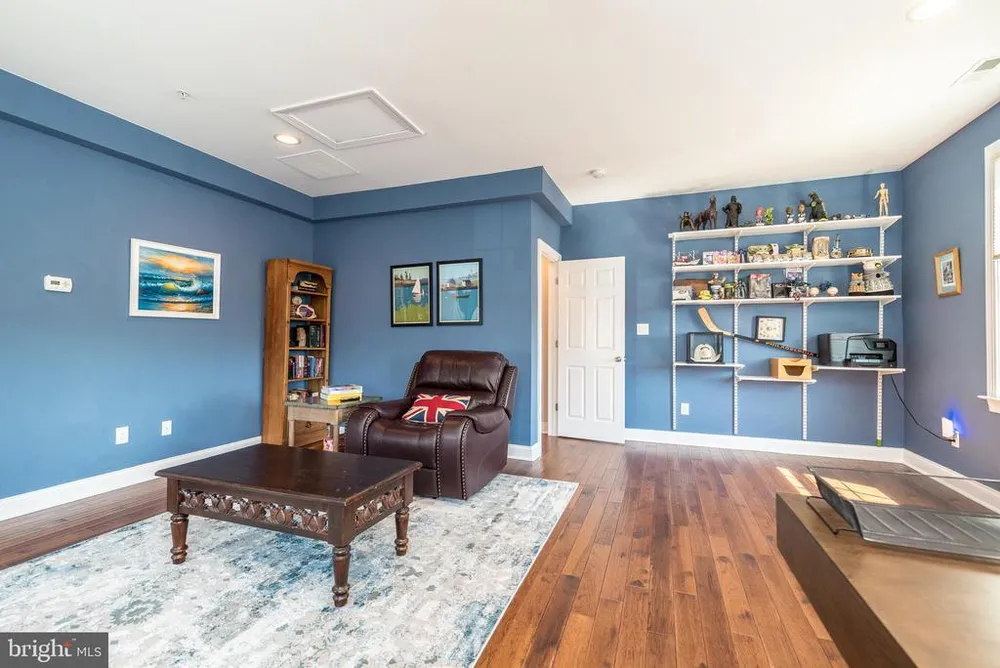 73 Creekview Ln, Yardley, PA 19067-2767