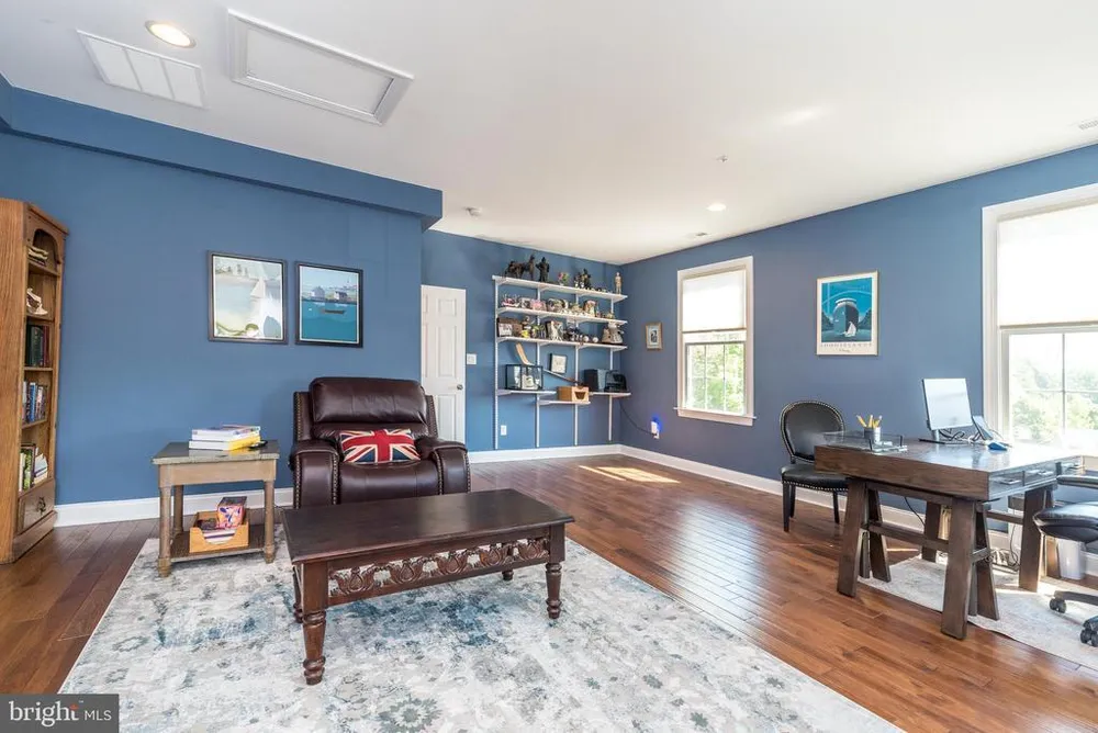 73 Creekview Ln, Yardley, PA 19067-2767