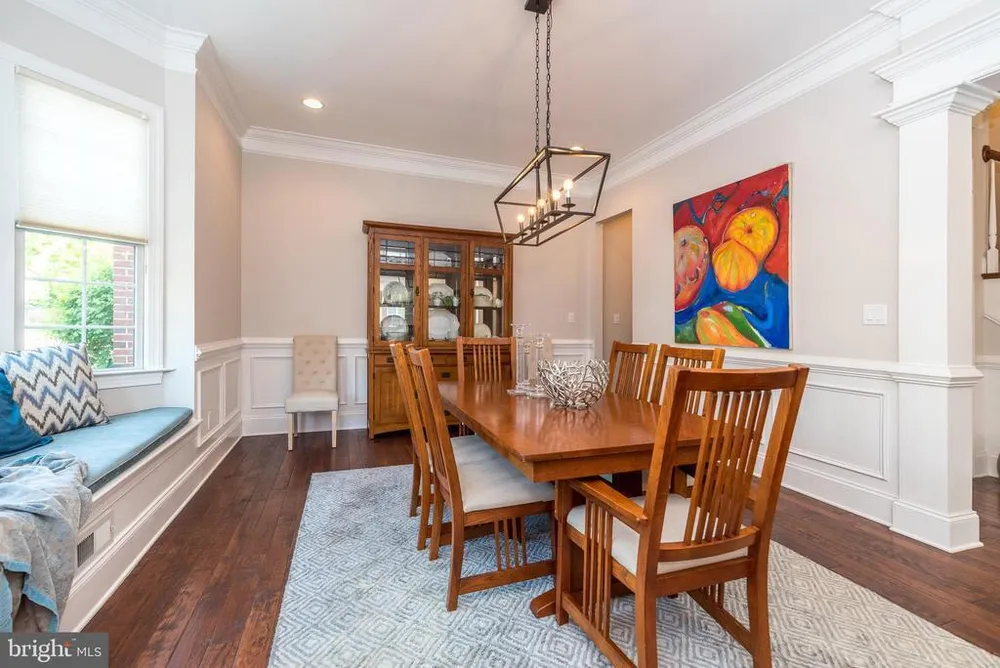 73 Creekview Ln, Yardley, PA 19067-2767