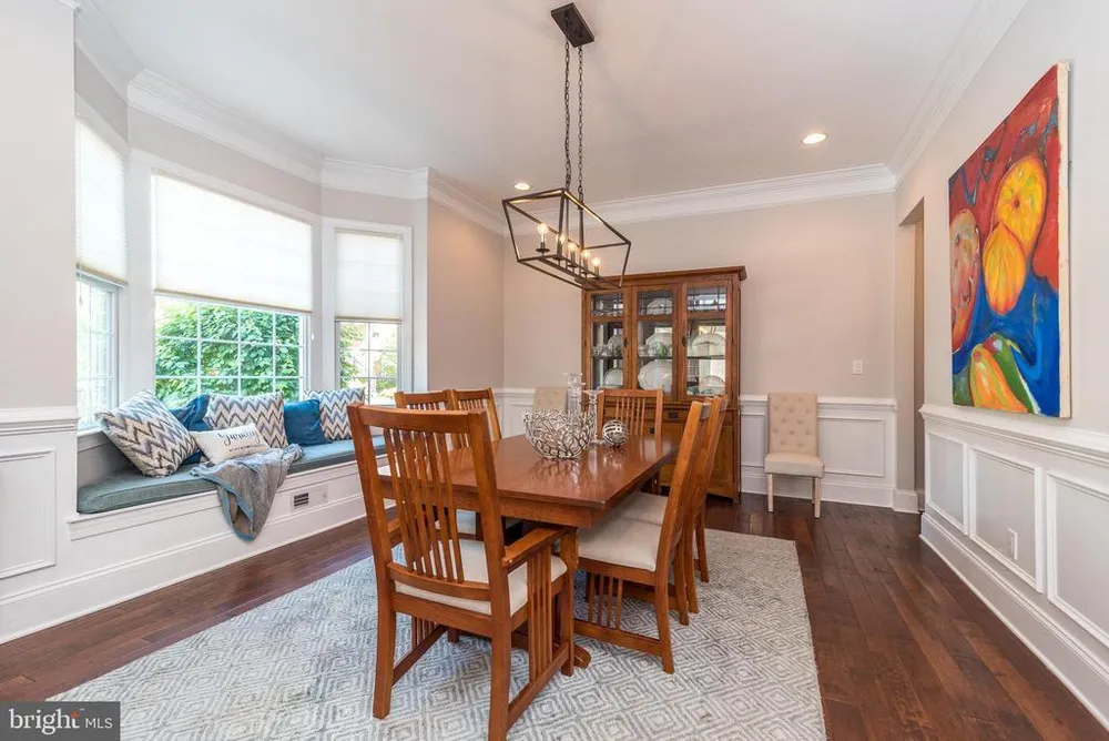 73 Creekview Ln, Yardley, PA 19067-2767