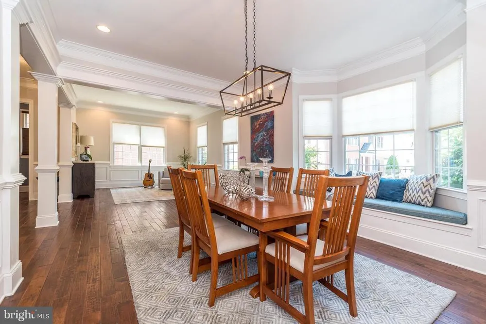 73 Creekview Ln, Yardley, PA 19067-2767