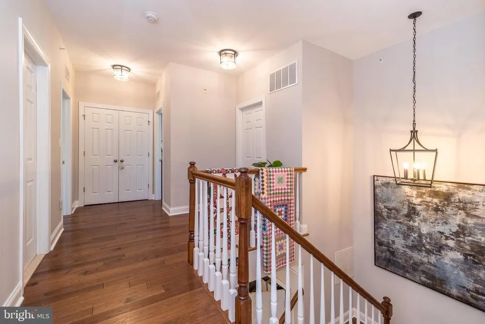 73 Creekview Ln, Yardley, PA 19067-2767