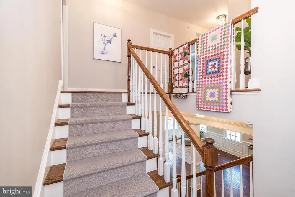 73 Creekview Ln, Yardley, PA 19067-2767