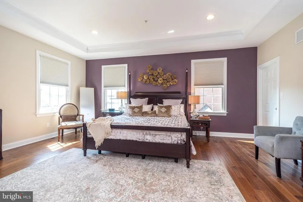 73 Creekview Ln, Yardley, PA 19067-2767