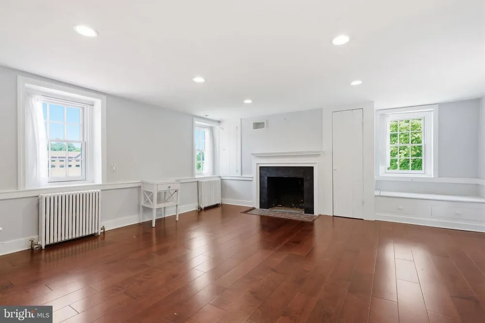 1682 Clydesdale Circle, Yardley, PA 19067