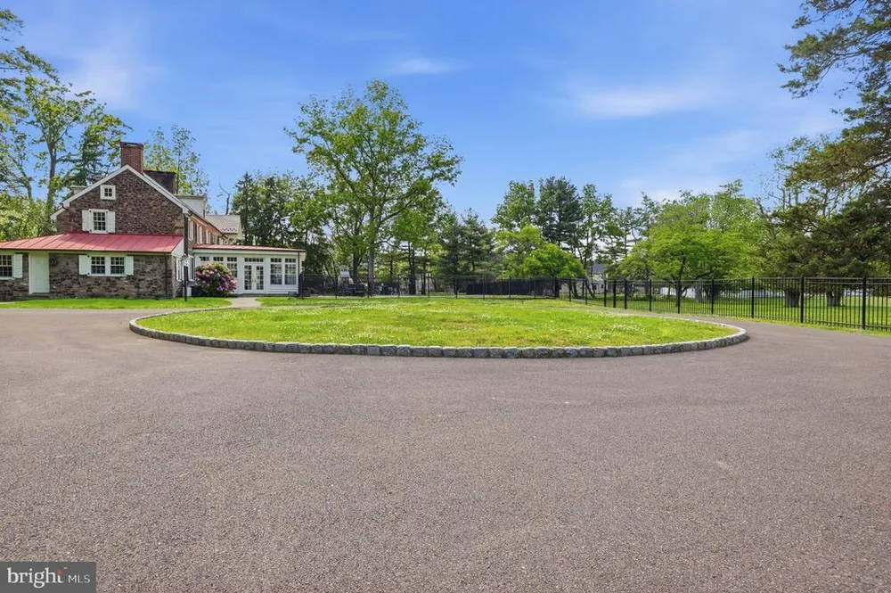 1682 Clydesdale Circle, Yardley, PA 19067