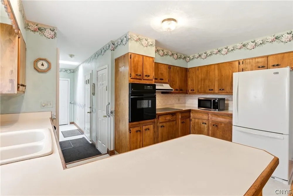 603 Hickory St, Rome, NY 13440