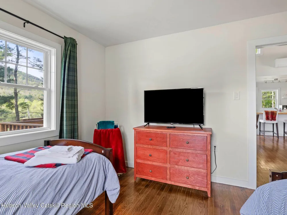 7 Karlstadt Rd, Windham, NY 12496