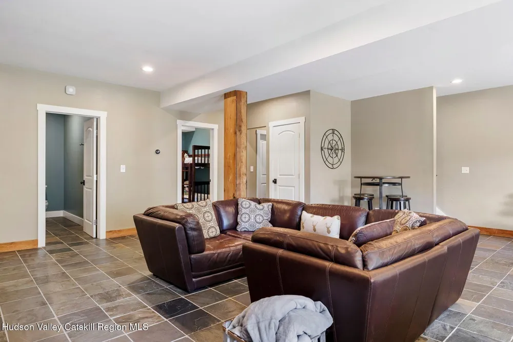 5678 Rt 23, Windham, NY 12496