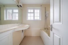 Rectory Close, Guildford, GU4 photo 10