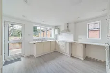 Brookside Crescent, Cuffley, EN6 photo 5