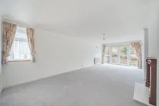 Brookside Crescent, Cuffley, EN6 photo 7