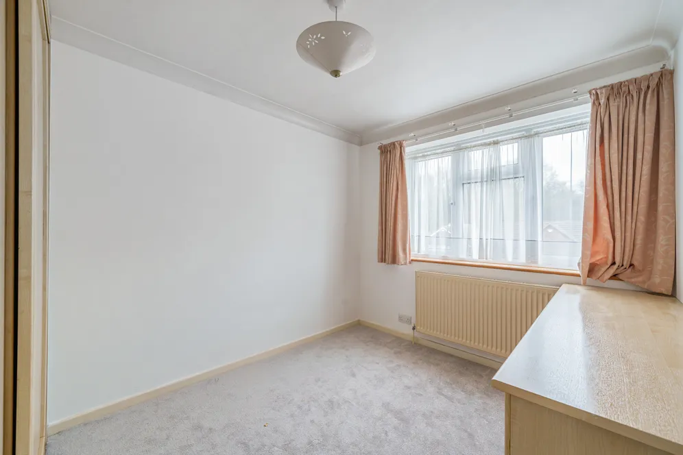 Brookside Crescent, Cuffley, EN6 photo 8