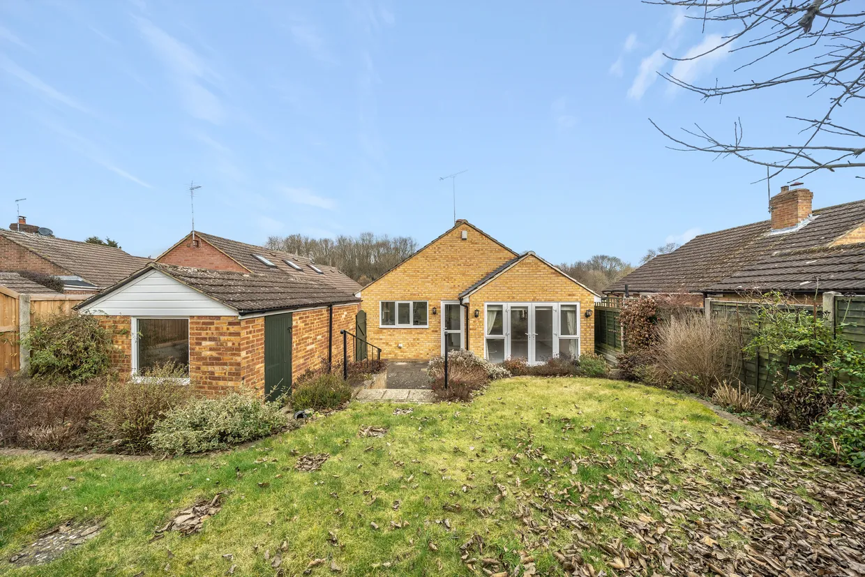 Brookside Crescent, Cuffley, EN6 photo 14