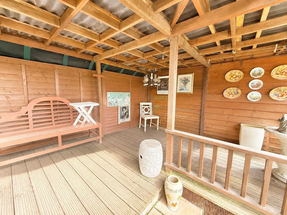 Property carousel item 15