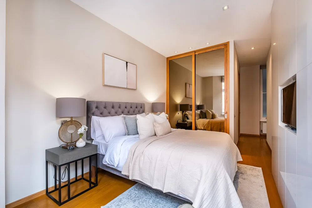 Iverna Court, LONDON, W8 photo 11