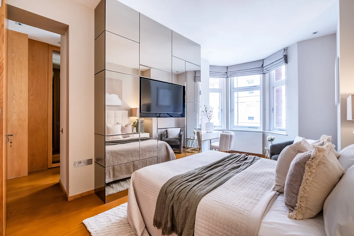 Iverna Court, LONDON, W8 photo 12