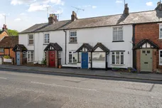 Marlow Road, Bourne End, SL8 photo 1