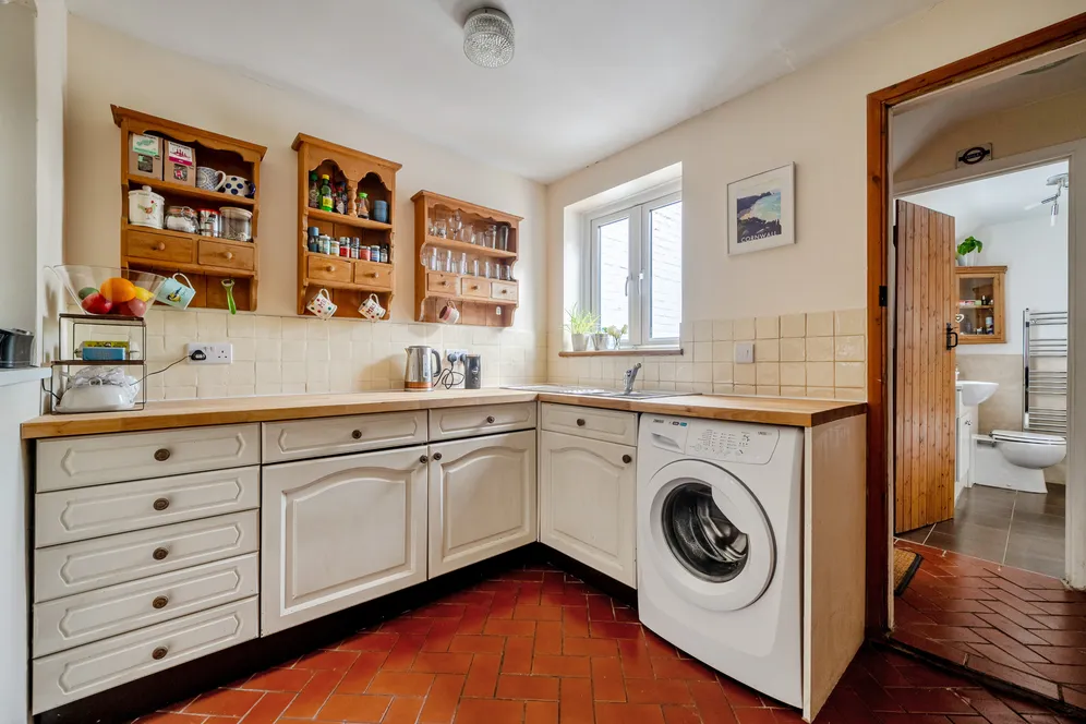Marlow Road, Bourne End, SL8 photo 3