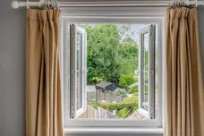 Marlow Road, Bourne End, SL8 photo 10