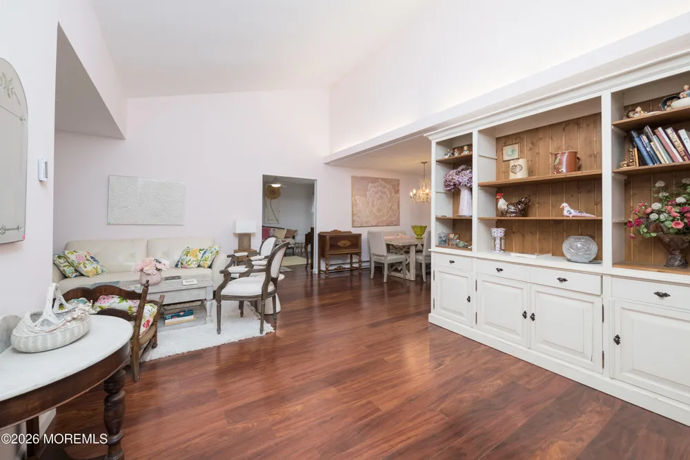 14 Andover Ct, Red Bank, NJ 07701