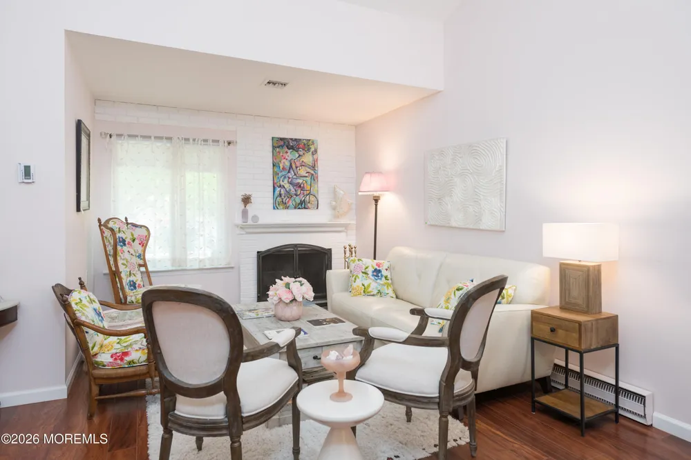 14 Andover Ct, Red Bank, NJ 07701