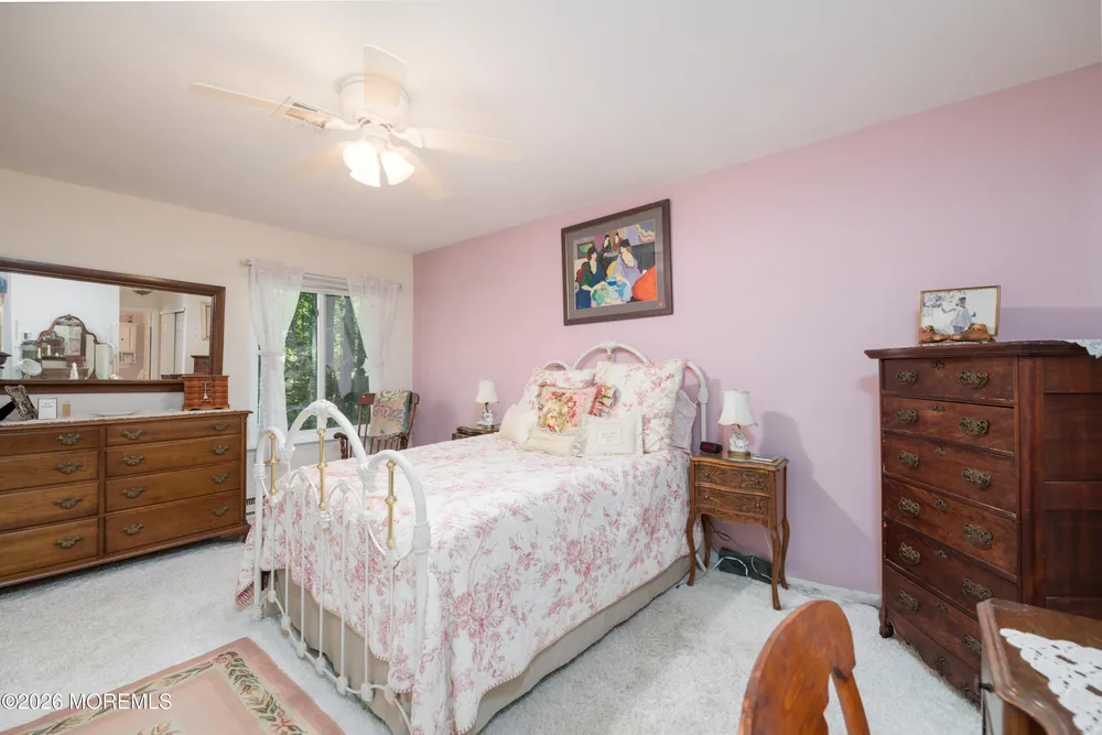14 Andover Ct, Red Bank, NJ 07701