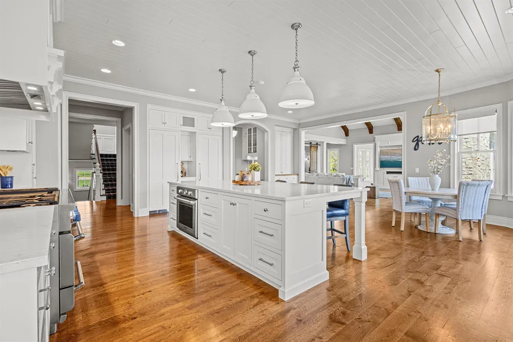 2427 E Highpond Crossing, Appleton, WI 54913