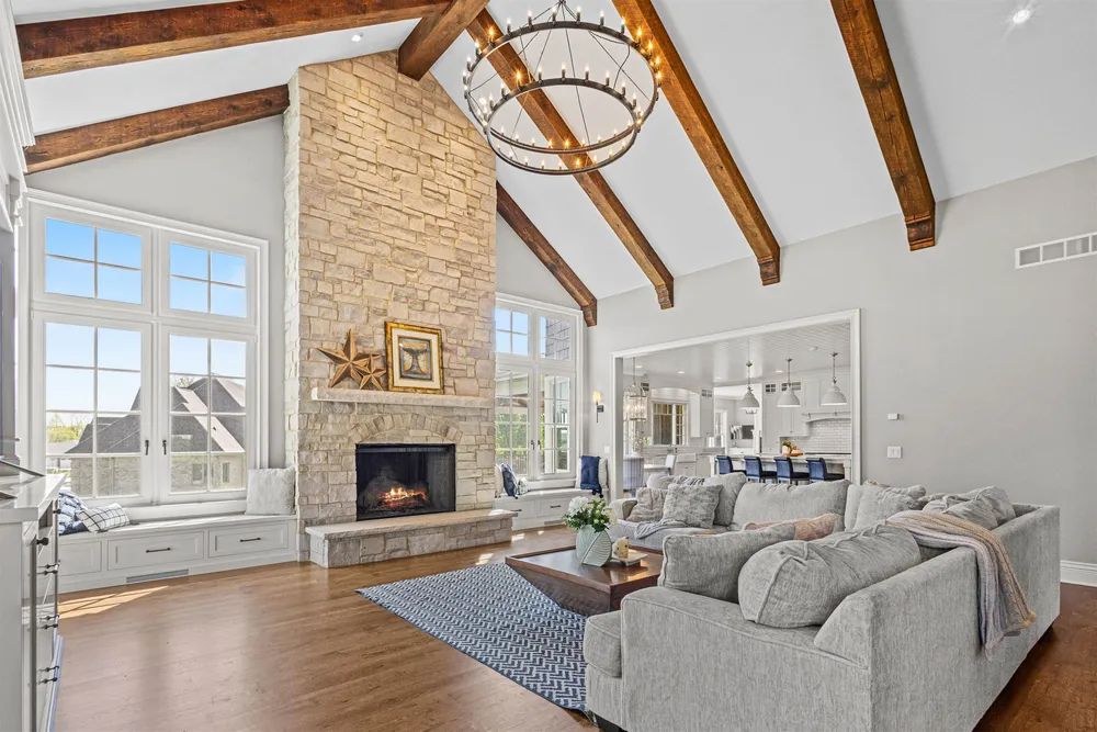 2427 E Highpond Crossing, Appleton, WI 54913