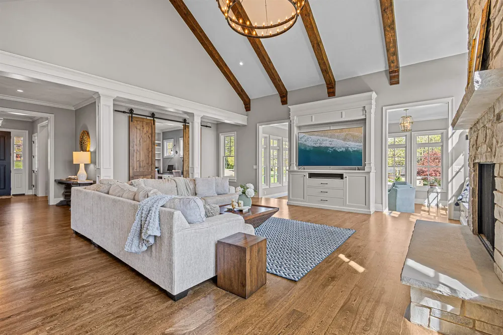 2427 E Highpond Crossing, Appleton, WI 54913