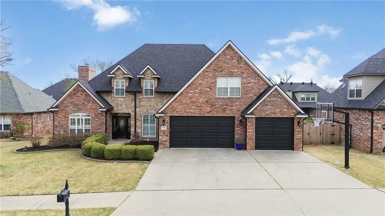 3906 NE Kensington Ave, Bentonville, AR 72712