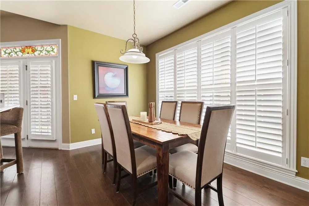 3906 NE Kensington Ave, Bentonville, AR 72712