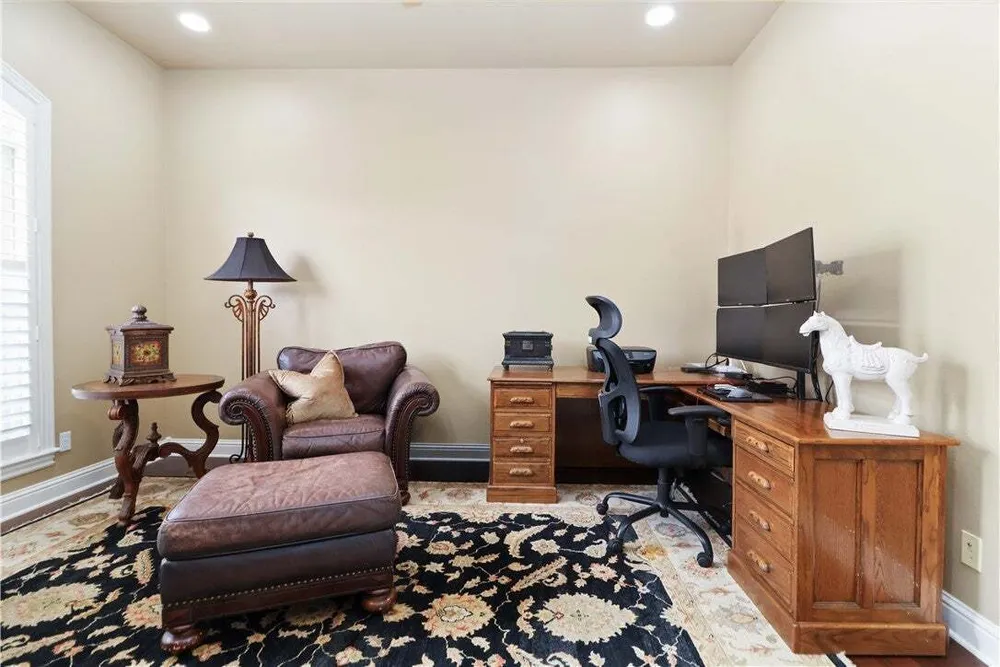 3906 NE Kensington Ave, Bentonville, AR 72712