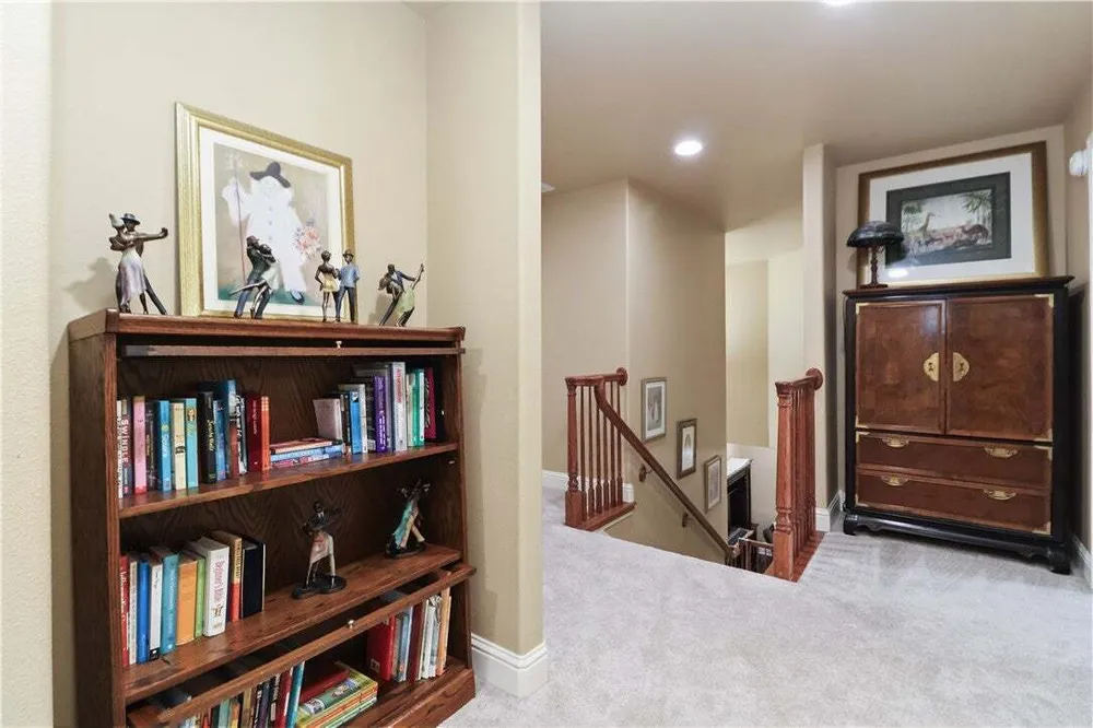 3906 NE Kensington Ave, Bentonville, AR 72712