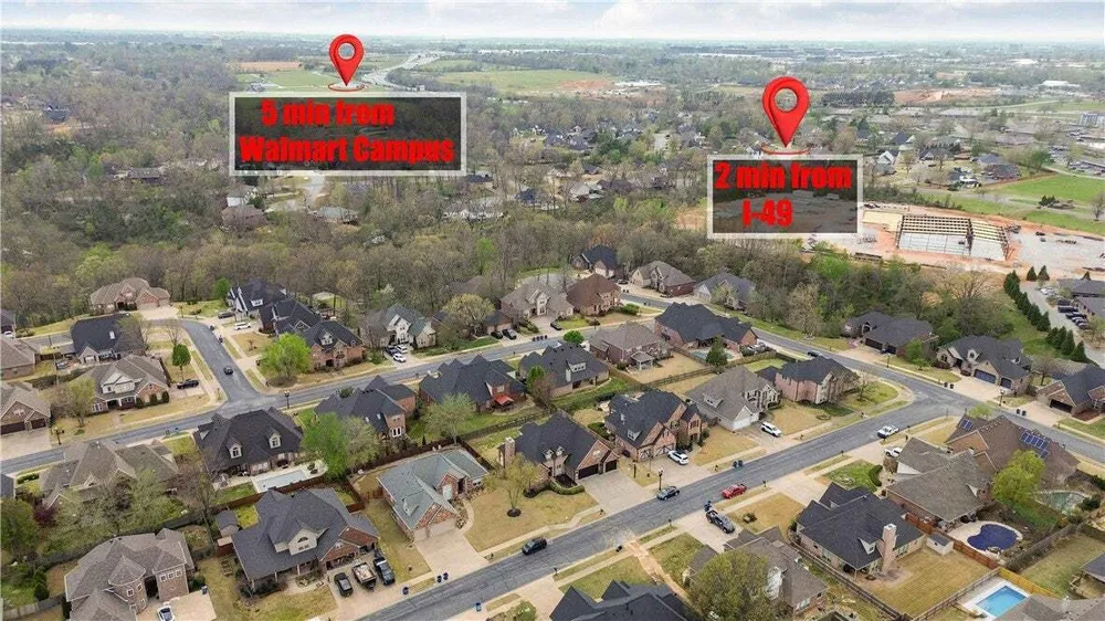 3906 NE Kensington Ave, Bentonville, AR 72712