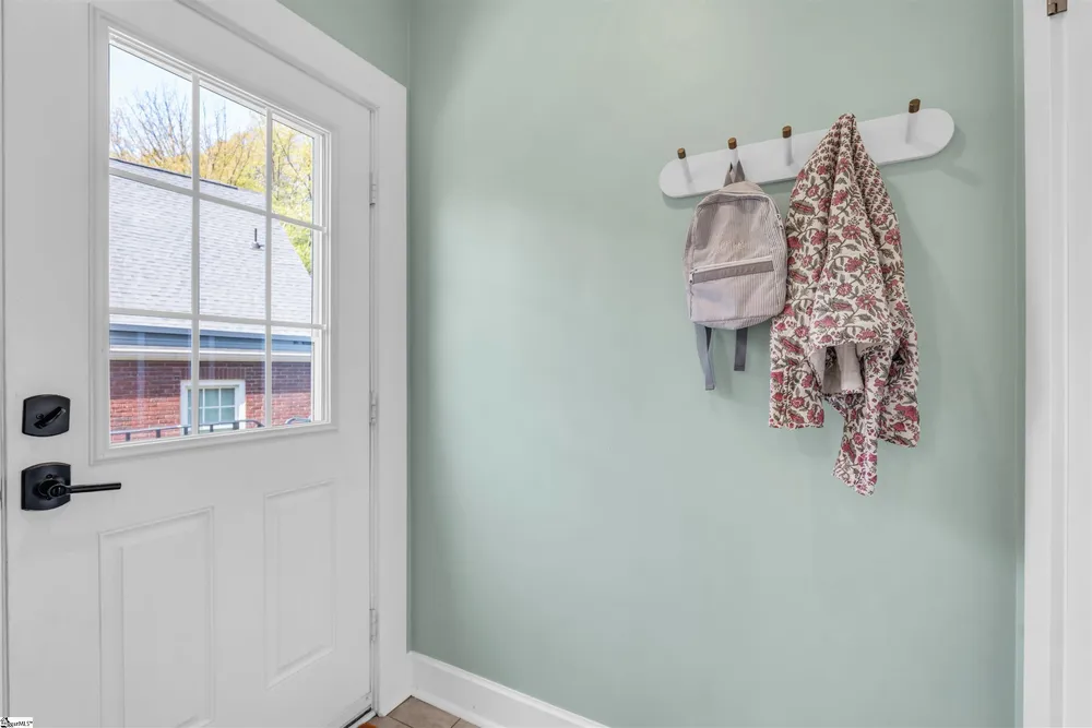 209 Cleveland St, Greenville, SC 29601