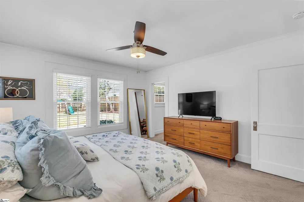 209 Cleveland St, Greenville, SC 29601