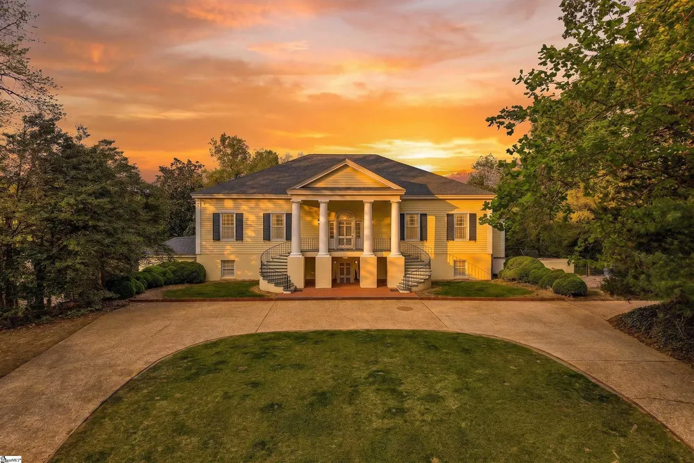 644 Altamont Rd, Greenville, SC 29609