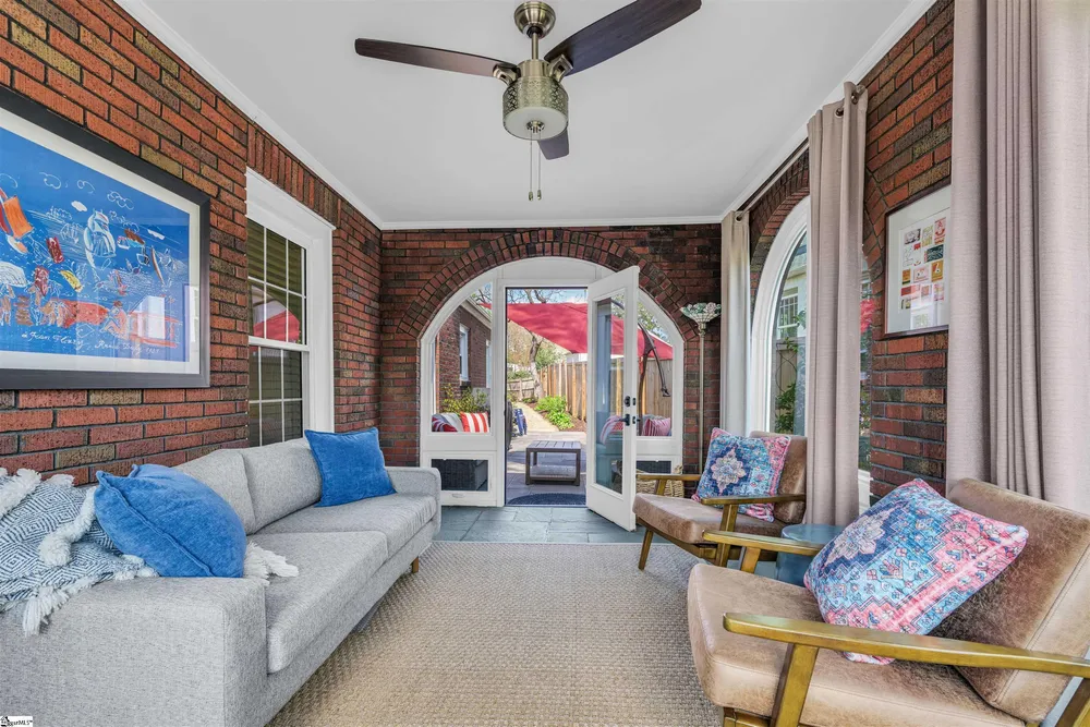 209 Cleveland St, Greenville, SC 29601
