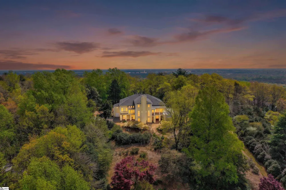 644 Altamont Rd, Greenville, SC 29609