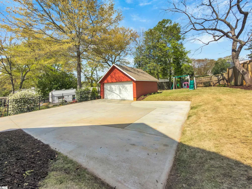 209 Cleveland St, Greenville, SC 29601