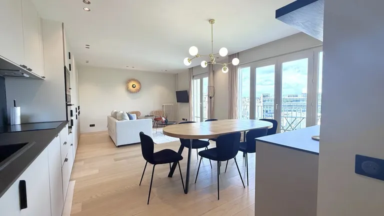 Paris 16th (Porte-Dauphine), 75116, France